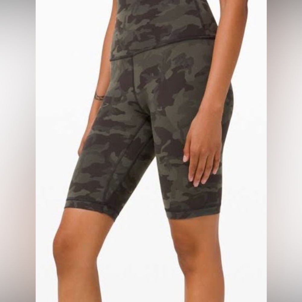 Lululemon Women’s 10” Align Biker Short